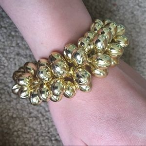 Gold jingly bracelet